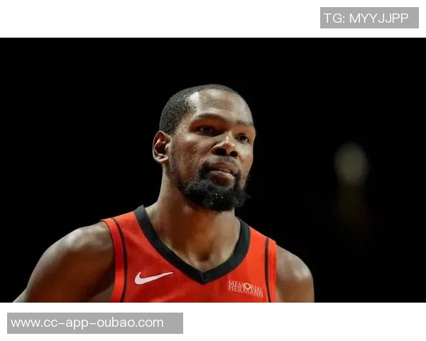 杜兰特回顾全明星赛录像质疑老一代球员强度说法